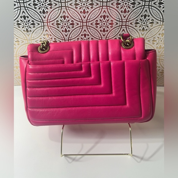 712 Convertible Handbag - Picture 6 of 10